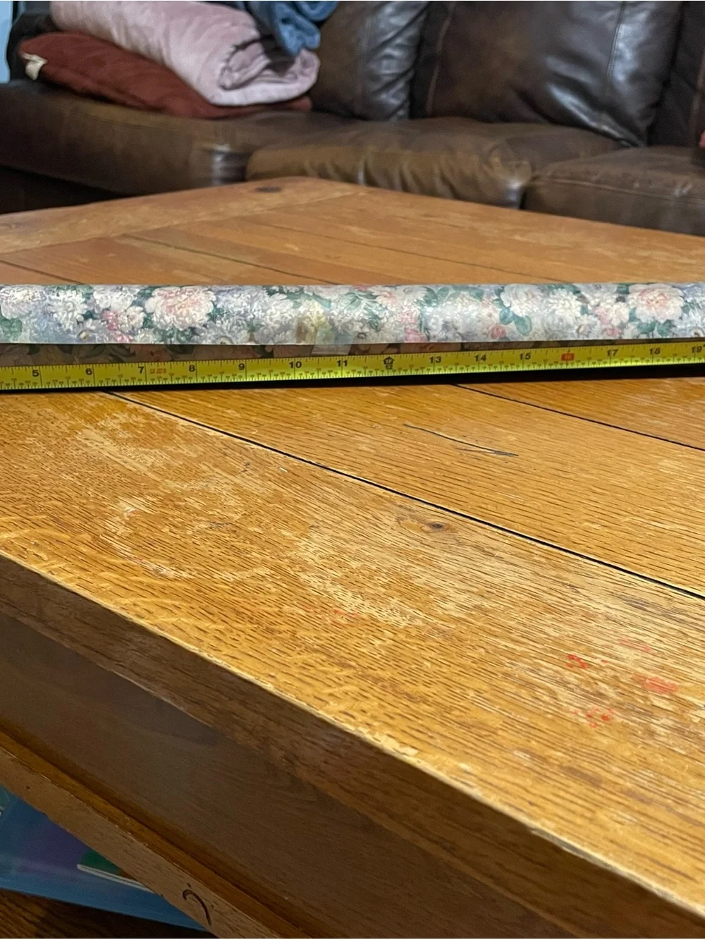 Metallic Floral Vintage Rose Wallpaper Roll in Pink and Green